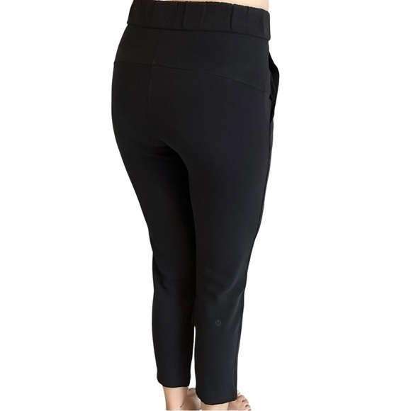 Lululemon On The Fly Pant *Woven 27" Sweatpants Cropped Black Size 2 Extra Small - Picture 2 of 6
